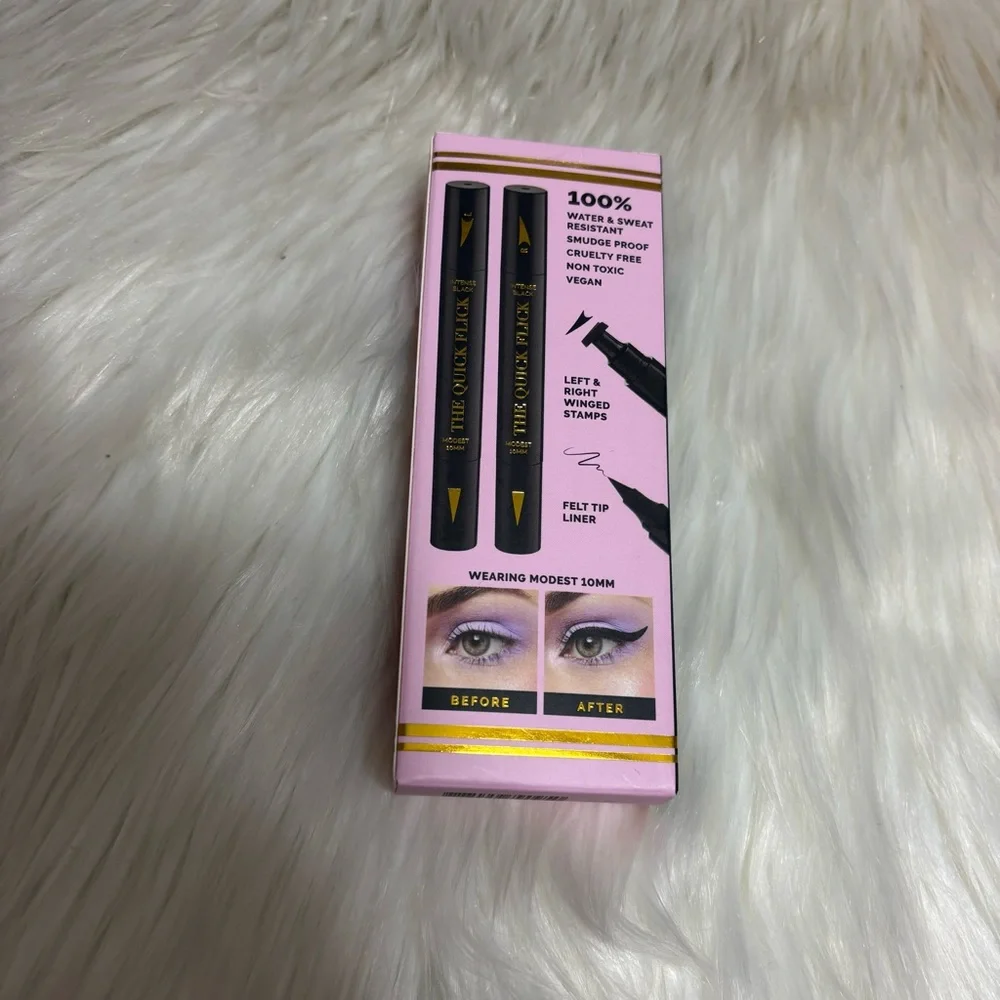 The Quick Flick eyeliner stamp